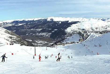 vol+hotel Sans Transport VVF L'Aure Pyrénéen France Saint-Pierre-des-Landes