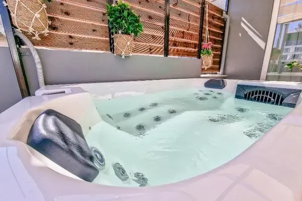 Grèce : Les Cyclades : Hôtel Athenian Montaza