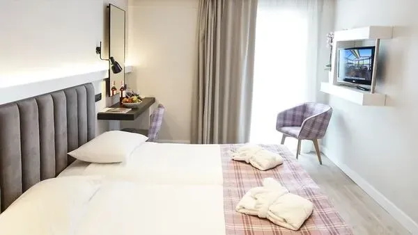 Grèce : Les Cyclades : Hôtel Athens Cypria Hotel