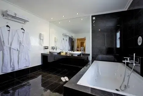 Grèce : Les Cyclades : Hôtel Piraeus Theoxenia