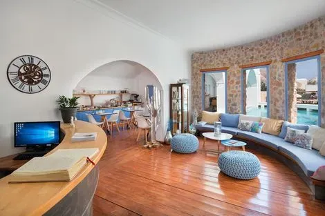 Grece : Hôtel Meltemi Luxury Suites