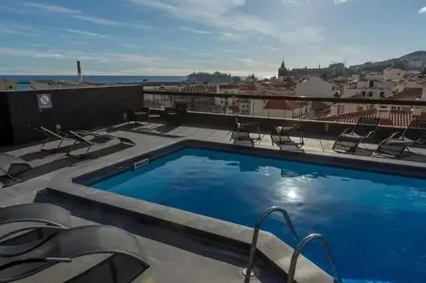 Madère-Funchal, Hôtel Do Carmo 3*