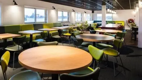 Pays Bas-Amsterdam, Hôtel Botel 3*
