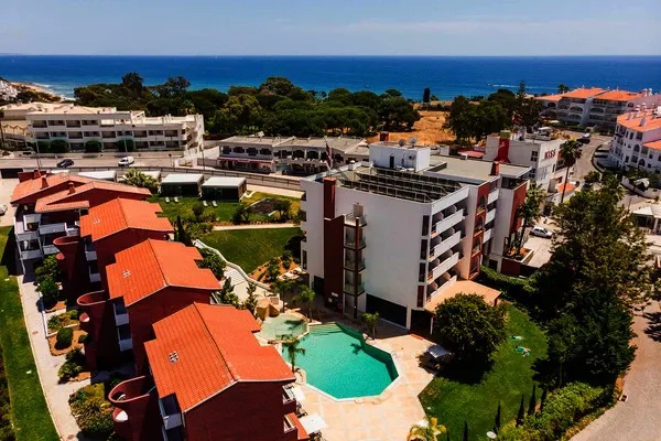 Portugal : Hôtel Topazio Vibe Beach Hotel & Apartments, Adults Only