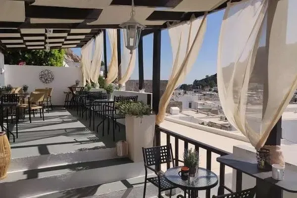 Rhodes : Hôtel Xenones Lindos
