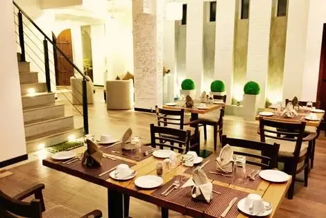 Sri Lanka-Colombo, Hôtel 8 Plus Motels 3*