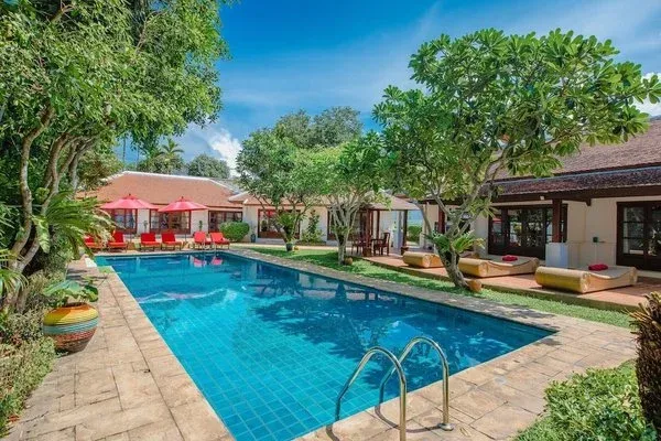 Thailande : Hôtel The Privilege Hotel Ezra Beach Club