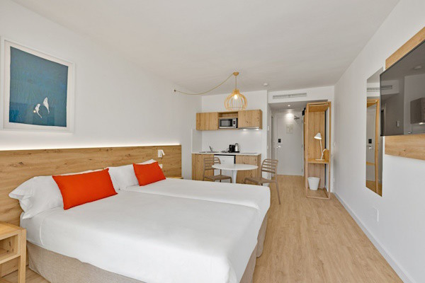 Baleares : Hôtel Palmanova beach apartments by TRH