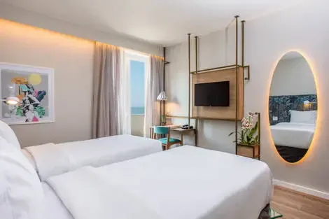 chambre executive vue mer partielle