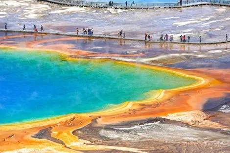 Yellowstone (Grand Prismatic Spring)