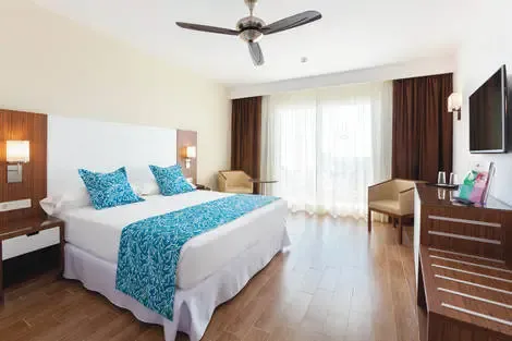 Adult Only +18 - Riu Arecas