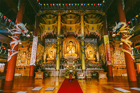 Temple Yakcheonsa, Jeju