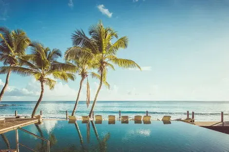 LES SEYCHELLES - MAHE - Hôtel Carana Beach 4* : Piscine