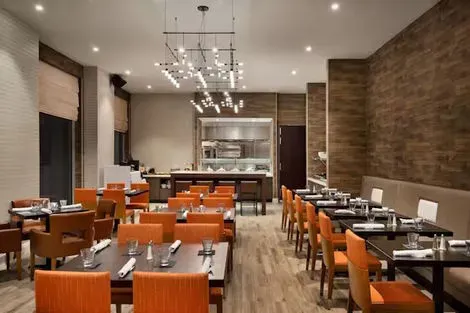 Hilton Garden Inn Times Square South - Restaurant