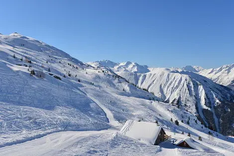 France Alpes : Club Alpe d'Huez Oz - Villages Clubs du Soleil 4* (pack autocar Royal Class + hébergement + remontées + matériel inclus)