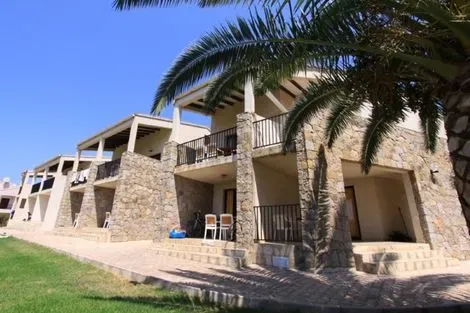 Résidence hôtelière Maina (vols réguliers) cargese France Corse