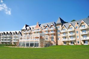 France Normandie-Bagnoles de l'Orne, Résidence hôtelière BO Resort & Spa 4*