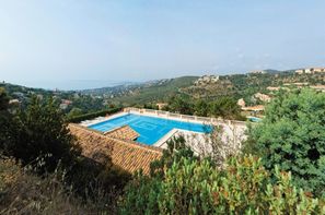 France Provence-Cote d Azur-Frejus, Résidence locative Pierre&Vacances Village Club Les Issambres