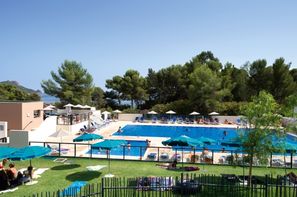France Provence-Cote d Azur-Saint Raphael, Club Les Chênes Verts 3*