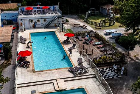 Flower Camping la Canadienne ares France