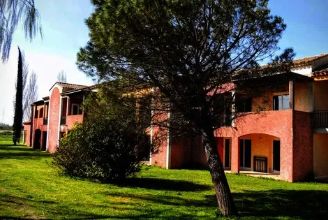 Résidence locative SOWELL Family Les Amandiers arles France