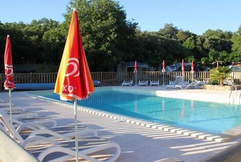 Camping Les chênes aubais France