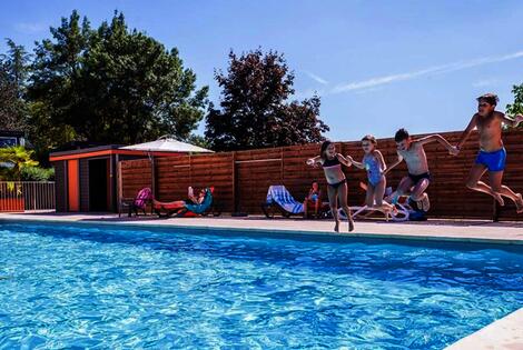 Camping Le Soleil des Bastides cahuzac_sur_vere France