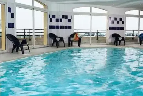 Résidence hôtelière Madame Vacances - Résidence Les Terrasses de la Plage cayeuxsurmer France