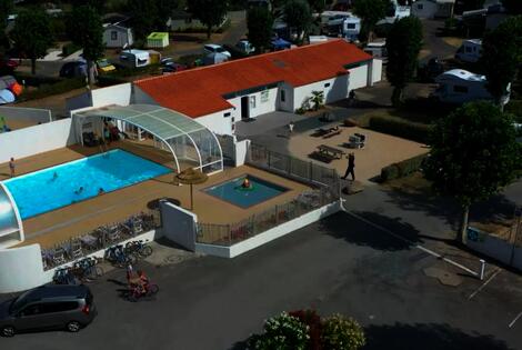 Camping Flower Le Pre Des Sables laiguillonsurmer France