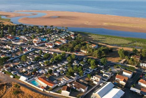 Camping Le Pavillon Bleu laiguillonsurmer France