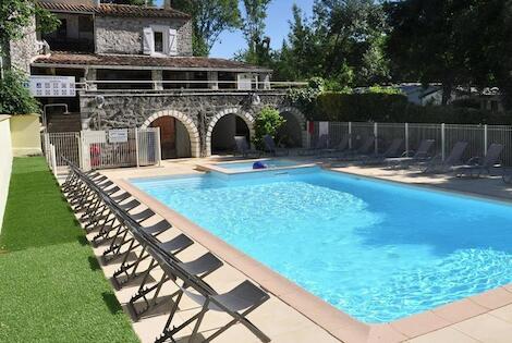 Camping les Rives d'Auzon lavilledieu France