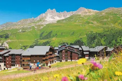 Résidence locative Le Hameau du Mottaret meribel_mottaret France