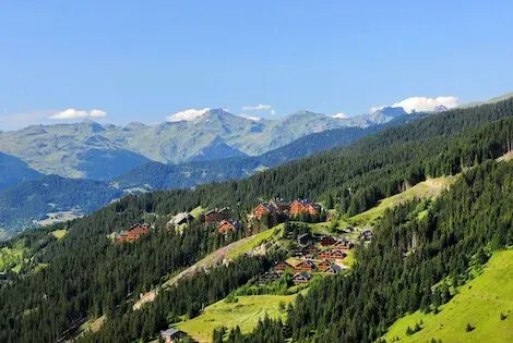Résidence locative Le Hameau du Mottaret meribel_mottaret France