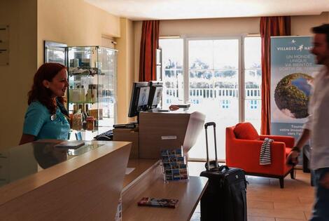 Résidence hôtelière Pierre & Vacances Résidence Le Green Beach - Omaha Beach portenbessinhuppain France