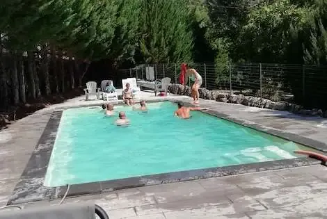 Camping Le Pont riviere_sur_tarn France