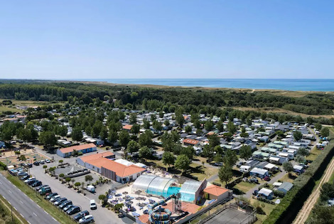 Camping Chadotel Bahamas Beach saintgillescroixdevie France
