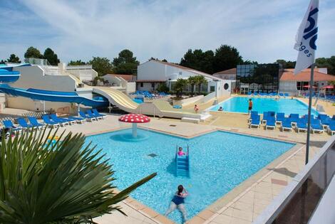 Camping Tour Opérateur et particuliers sur camping Le Bois Masson - Funpass non inclus saintjeandemonts France