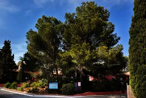 Résidence locative Soleil Vacances Les Chênes Verts saintraphael France