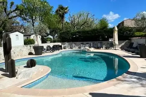 Camping Le Casque Roi salavas France