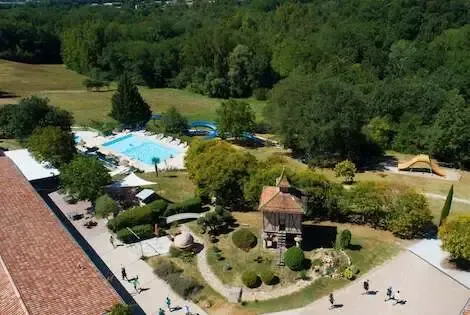 Camping Saint Pierre de Rousieux servies France
