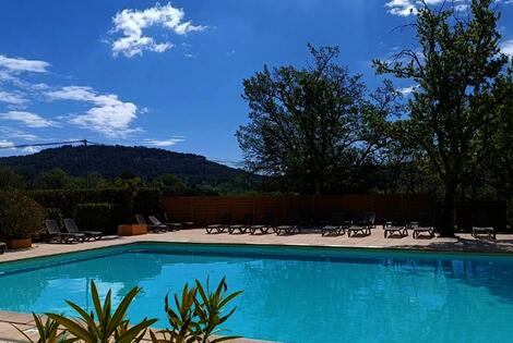 Camping Domaine des Chenes Blancs st_saturnin_les_apt France