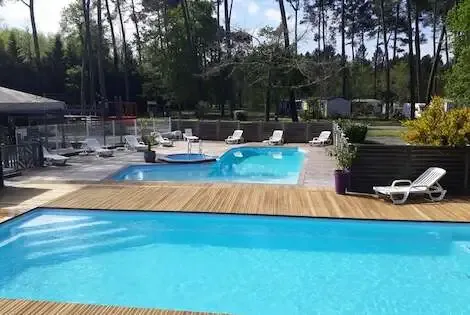 Camping Vert Bord D'eau st_symphorien France