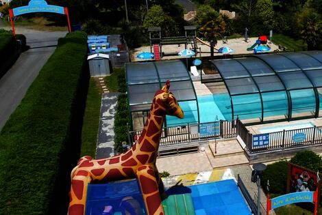 Les Capucines - Camping Paradis tredrez_locquemeau France