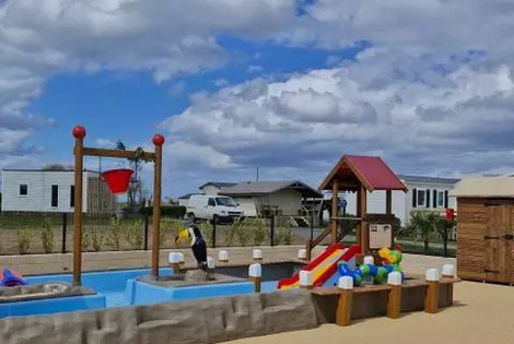 Camping Omaha Beach viervillesurmer_saintlaurentsurmer France