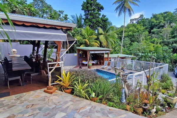 Guadeloupe : Résidence hôtelière Domaine Damouw - Location de voiture incluse