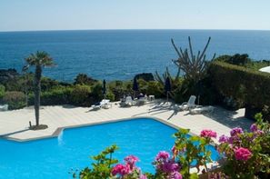 Iles Des Acores-Ponta Delgada, Hôtel Caloura 4*