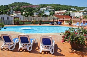Iles Grenadines-Fort de France, Hôtel Bambou 2*