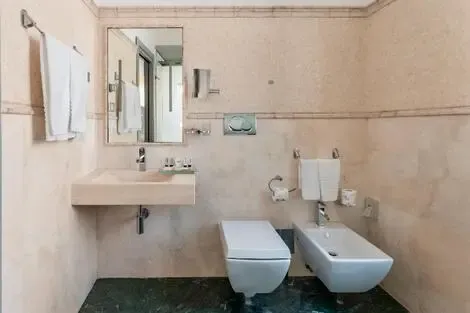 Hôtel Trecento rome ITALIE