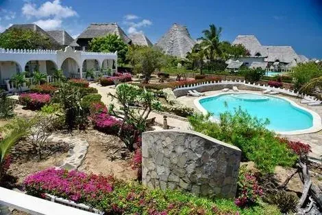 Combiné circuit et hôtel Ôclub Experience Jacaranda Beach Resort 4* & Safari 3 nuits dans les parcs nationaux de Tsavo & d'Amboseli watamu Kenya