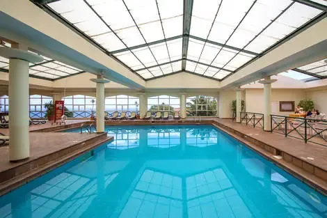 piscine intérieure